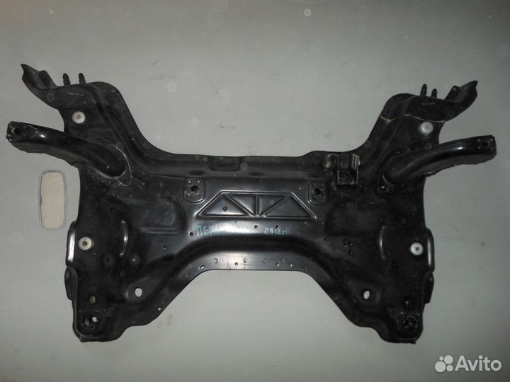 Балка подмоторная для Peugeot 408