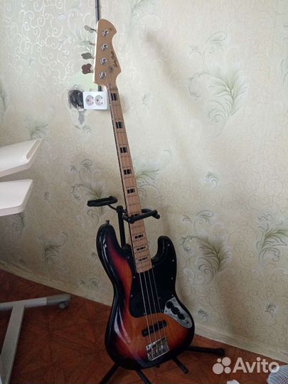 Бас-гитара Jazz Bass 4 струны