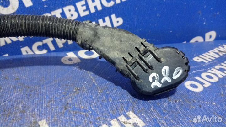 Клемма аккумулятора Mercedes-Benz W220 седан