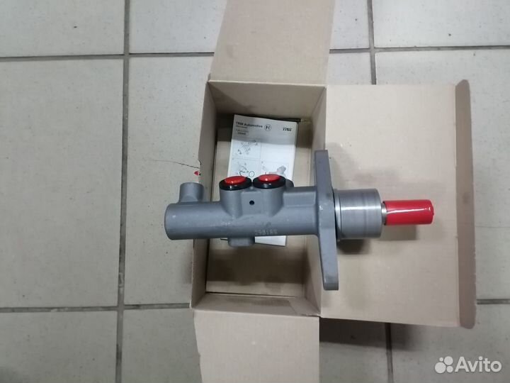 Главный тормозной цилиндр PMH 942