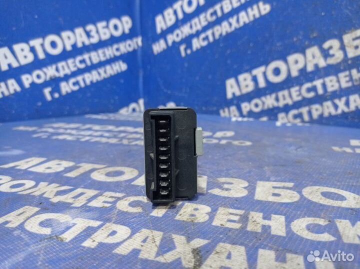 Блок управления центральным замком Peugeot 406