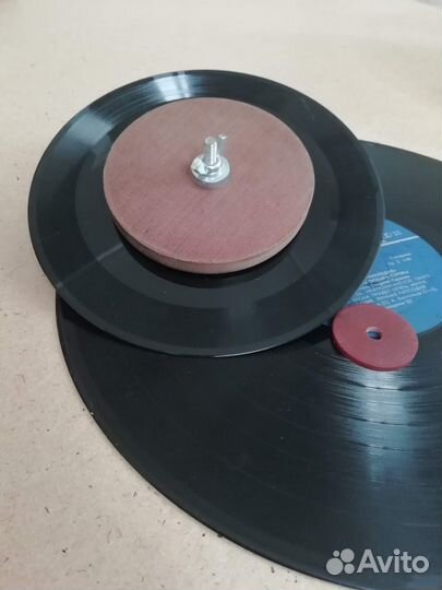 Зажим для мойки виниловых пластинок