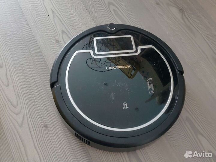 Робот пылесос