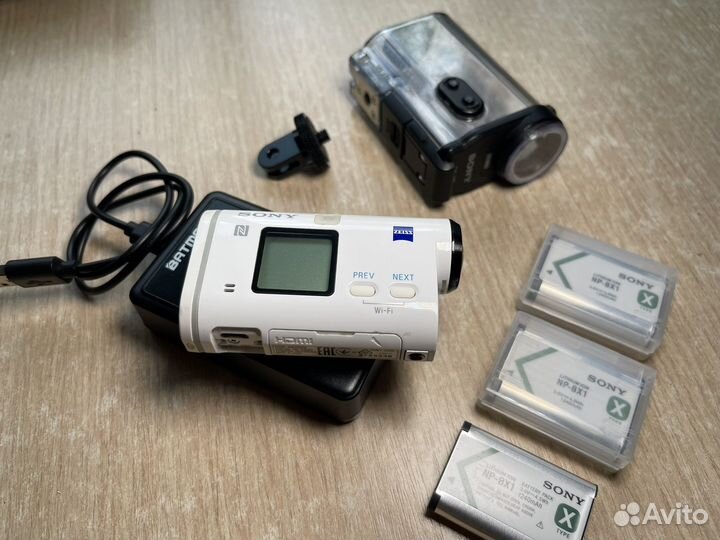 Экшен камера Sony HDR AS200V