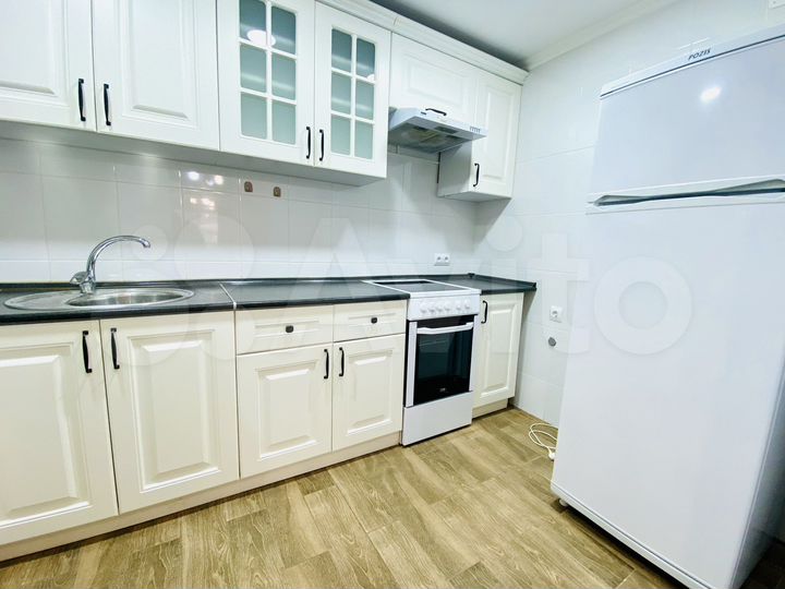 2-к. квартира, 56 м², 1/3 эт.