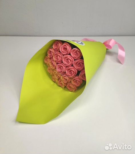 Розы из Белого Шоколада - 19 шт в Букете