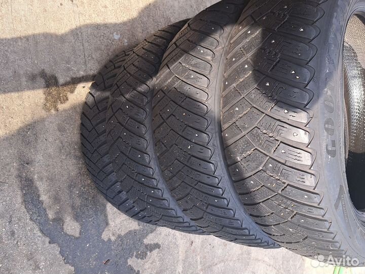 Goodyear Cargo Ultra Grip 185/85 R15 88T