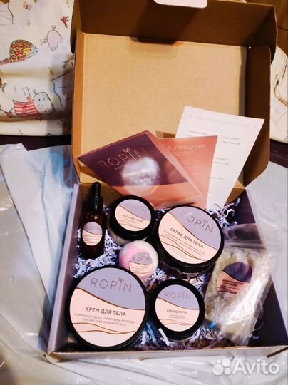 Подарочный набор косметики для женщин бьюти бокс