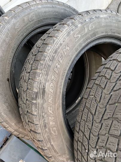 Dunlop Grandtrek SJ6 225/60 R17