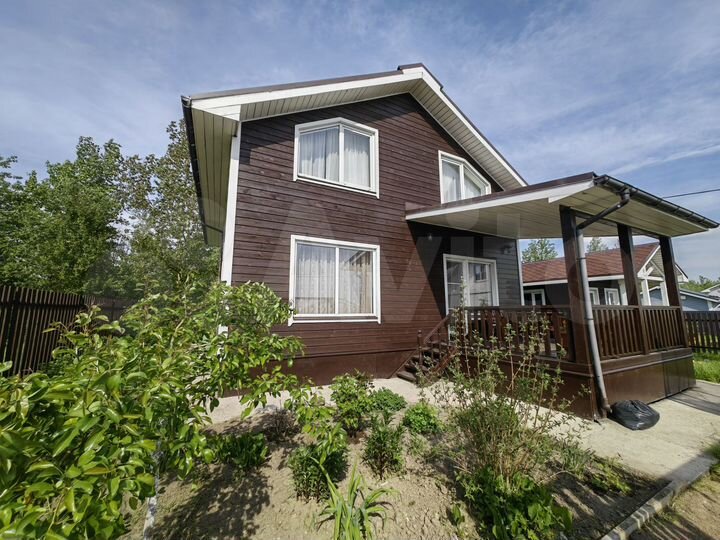 Дом 163,5 м² на участке 7 сот.