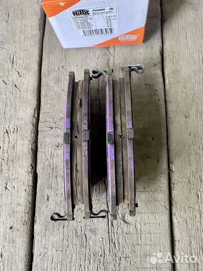 Коплект томозных колодок infiniti fx35/45 S50