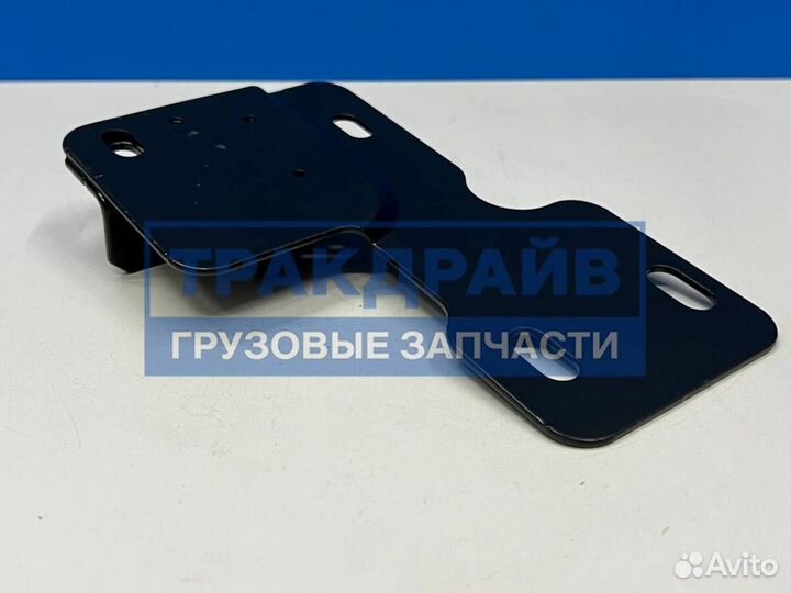 Крышка передней панели DAF XF105 правая