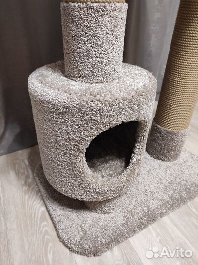 Шикарный домик с когтеточкой ручной работы