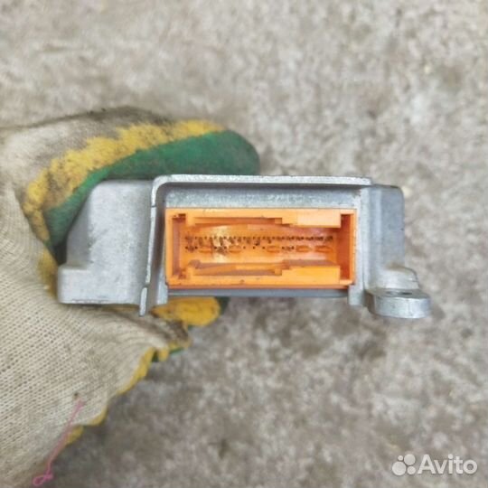 Блок управления Airbag VW Transporter T4