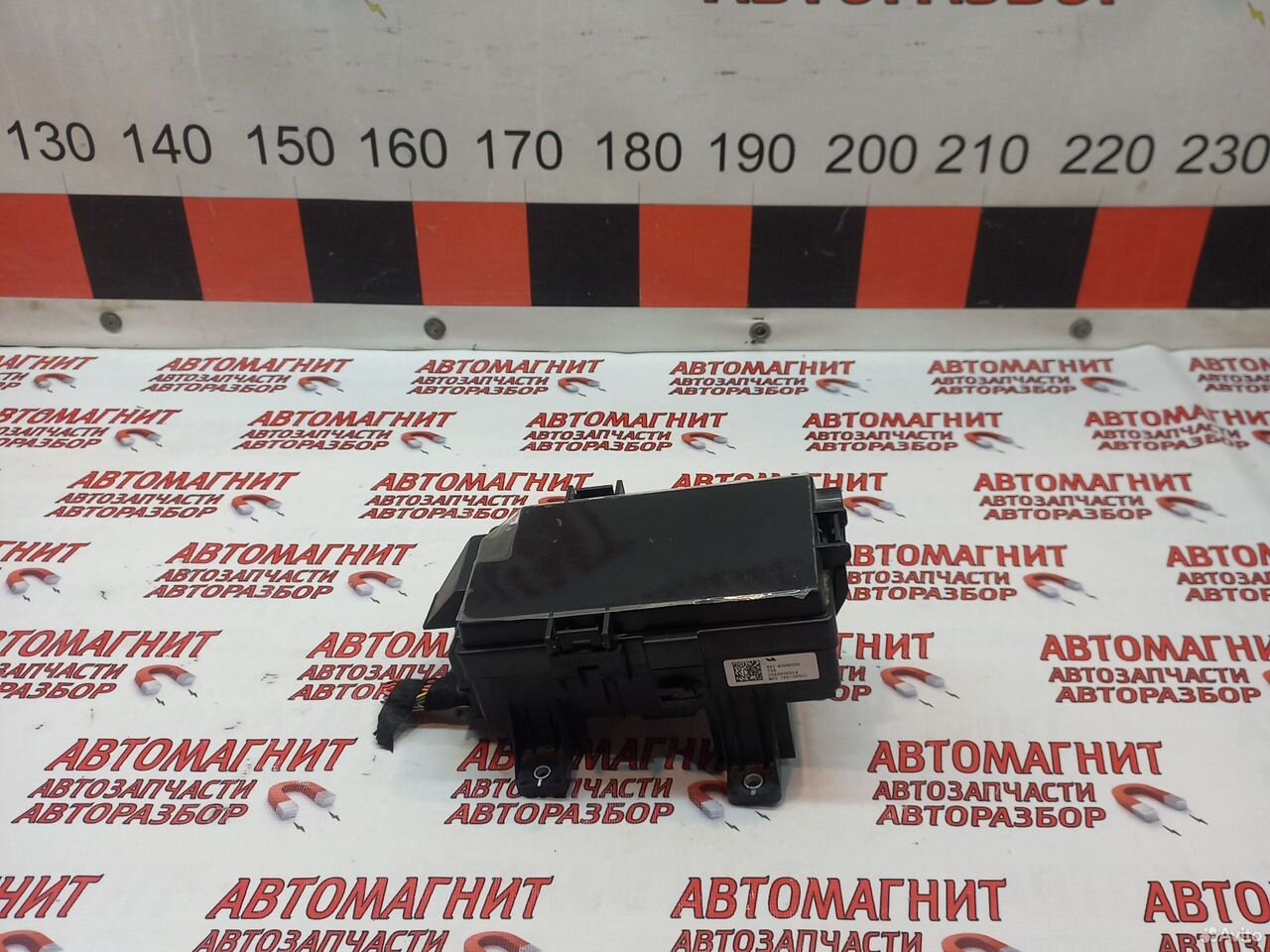 Блок предохранителей салонный Lixiang L9