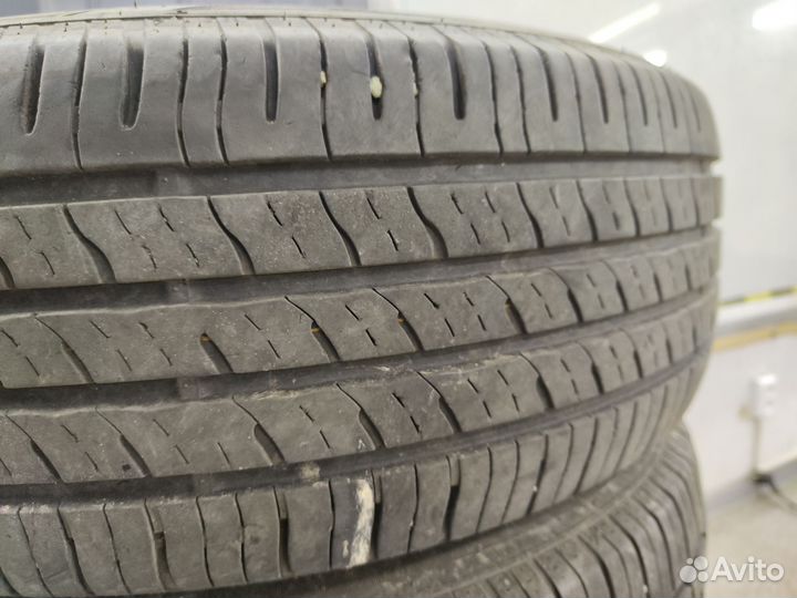 Roadstone N'Fera RU5 225/65 R17 94