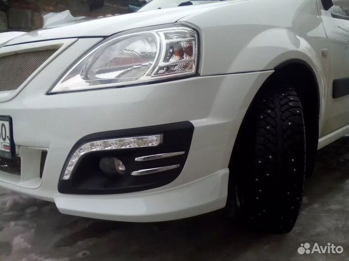 Накладки на бампер (клыки) Ларгус (шагрень)