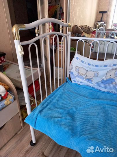 Детская кроватка
