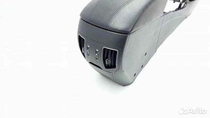 Б/У Б/У Центральная консоль Состояние хорошее