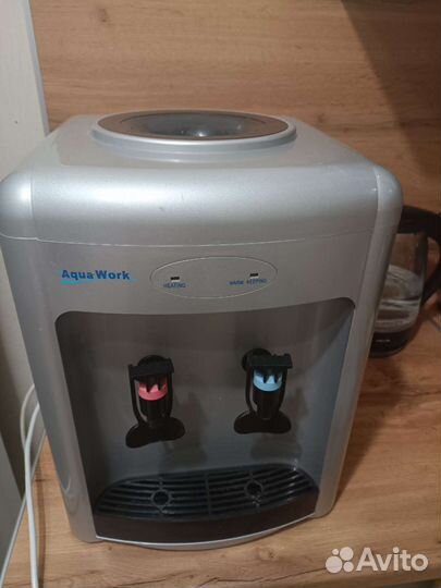 Кулер для воды настольный