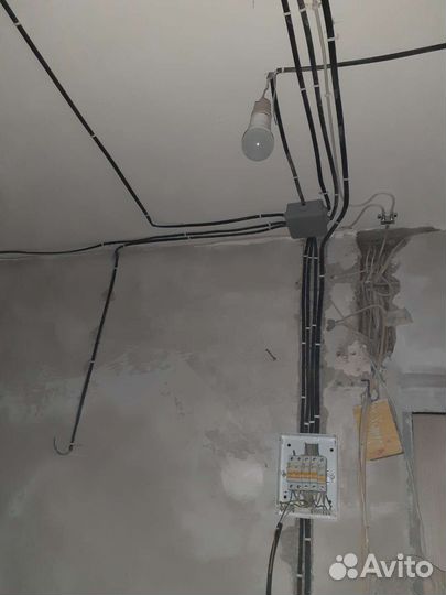 Услуги электрика, сантехника