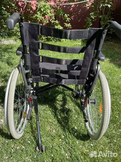 Инвалидная коляска
