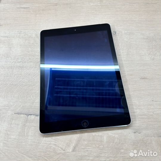 iPad Air 32GB Wi-Fi + Sim