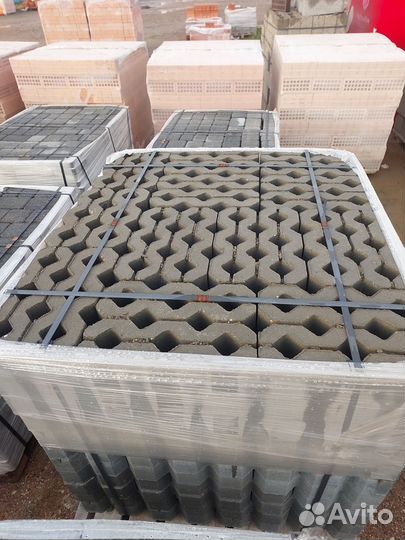 Газонная решетка бетонная