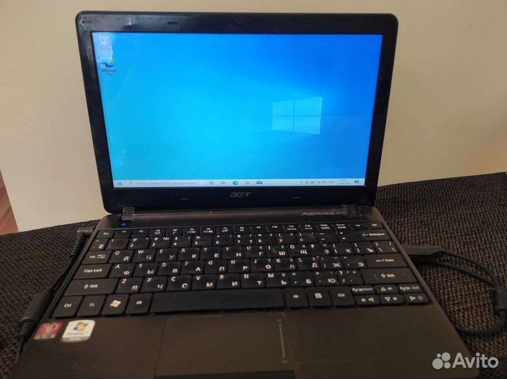 Ноутбук Acer aspire one