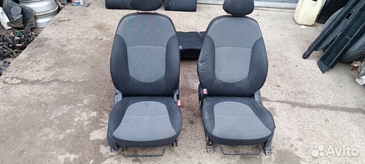 Комплект сидений hyundai solaris 1
