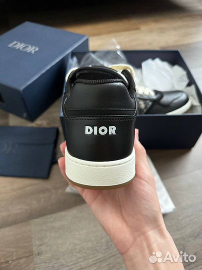 Кроссовки Dior Low-Top Sneaker B27