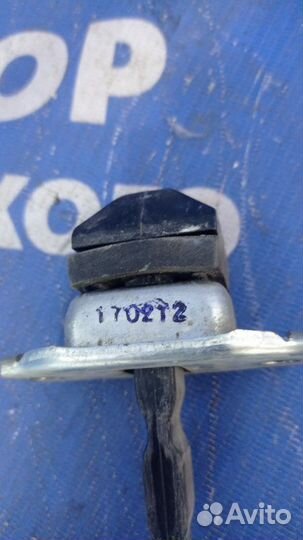 Ограничитель двери Honda Fit хэтчбек 2012