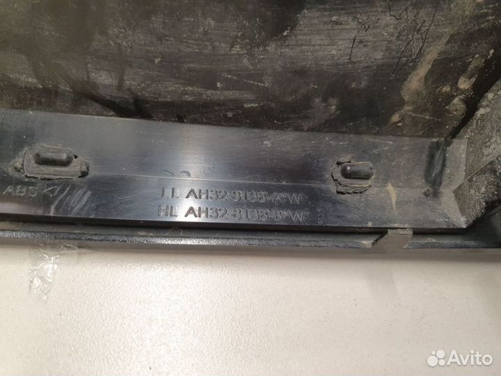 Решетка радиатора Land Rover Range Rover Sport 200