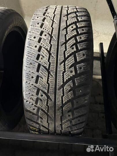 Kumho I'Zen RV Stud KC16 225/55 R18 102T