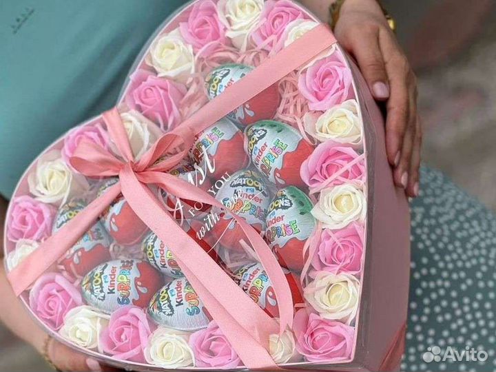 Коробка подарочная цены разные