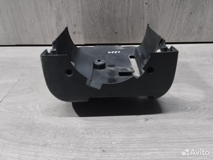 Кожух рулевой колонки нижний Golf 4/Bora