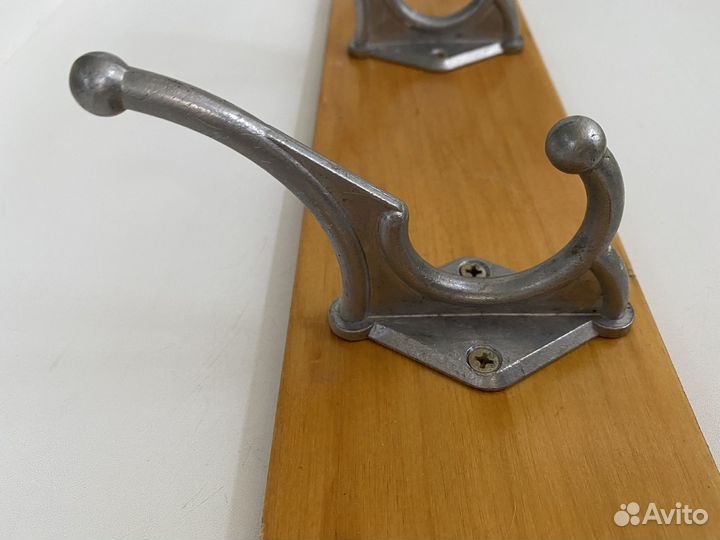 Вешалка на 3 крючка