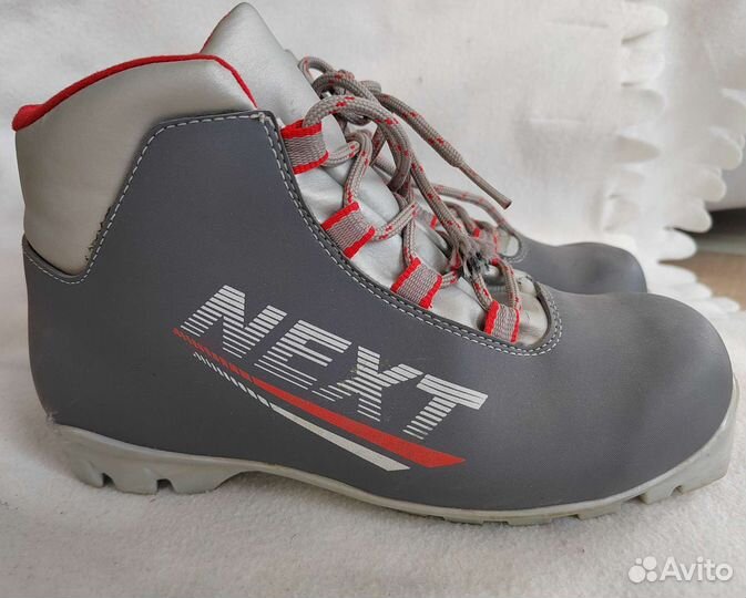 Лыжные ботинки next. Состояние хорошее. Размер 37