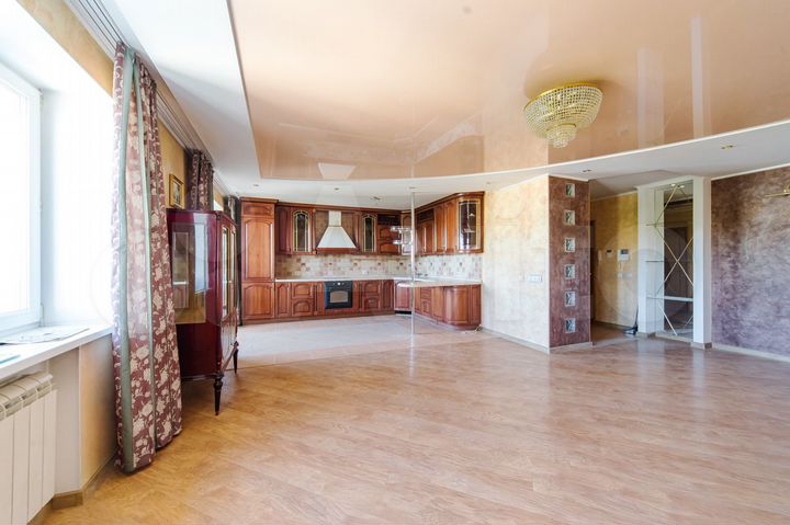 4-к. квартира, 195,4 м², 4/10 эт.