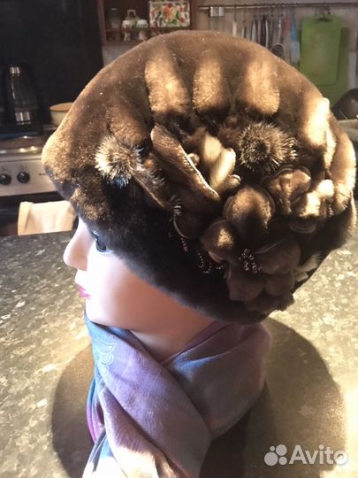 Шапка из мутона новая