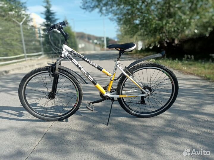 Спортивный велосипед Stels Miss 5000