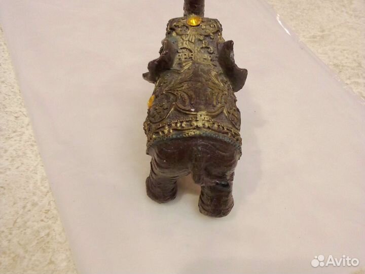 Статуэтка фигурка