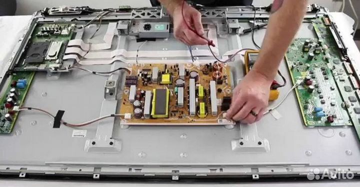 Ремонт телевизоров и духов шкафов частник