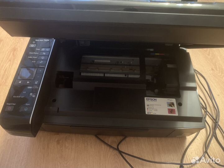 Цветной и ч/б принтер Epson