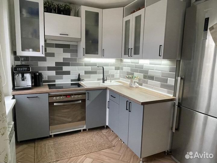 Перекраска кухонных фасадов. Покраска мебели