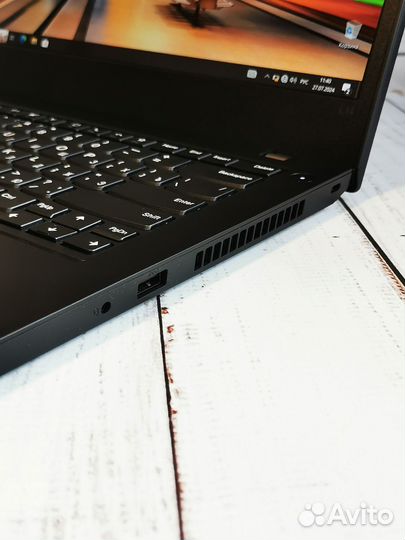 Lenovo Thinkpad L14/AMD-Ryzen 5 4650u/8GB/SSD256