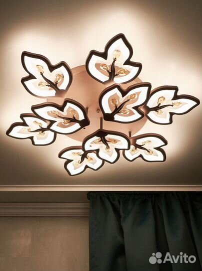 Люстра светодиодная потолочная 9 ламп