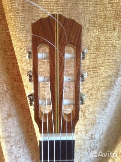 Классическая гитара ручной работы