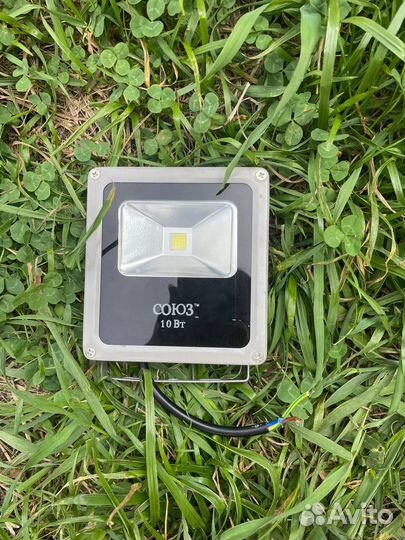 Прожектор светодиодный 10 вт