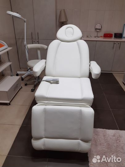 Косметологическая кушетка